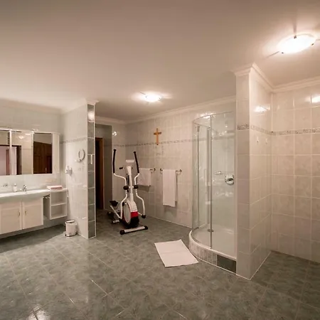 - Hulatsch Appartement *