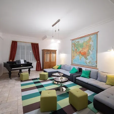 - Hulatsch * Mariazell