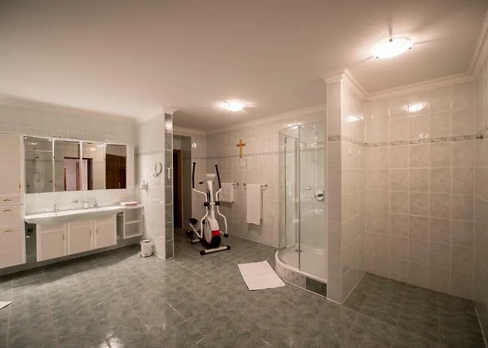 - Hulatsch Διαμέρισμα *