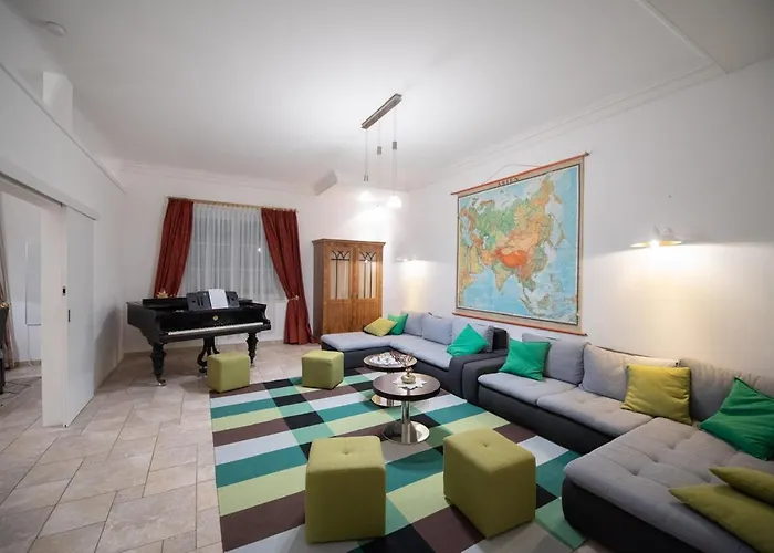 - Hulatsch * 玛利亚采尔